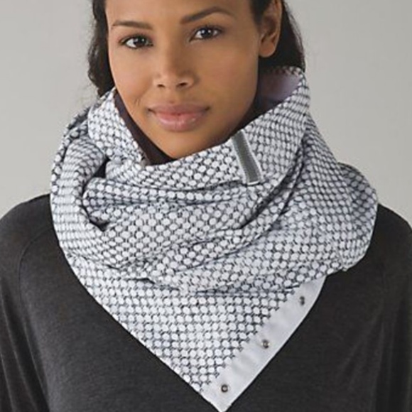 lululemon athletica Accessories - Lululemon Vinyasa Scarf Dottie Fleece Dottie Eyelet White Black / White O/S